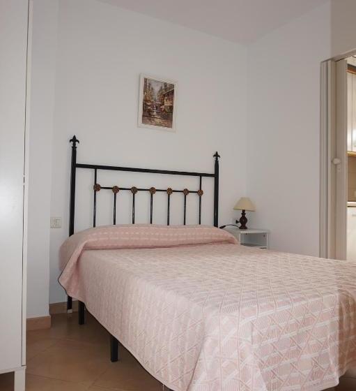 Center & White Town Apartment