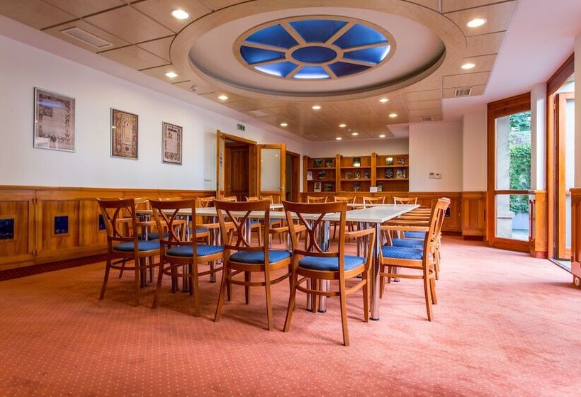 Corvin Hotel Budapest Corvin Wing