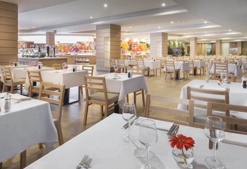 Elba Lanzarote Royal Village Resort