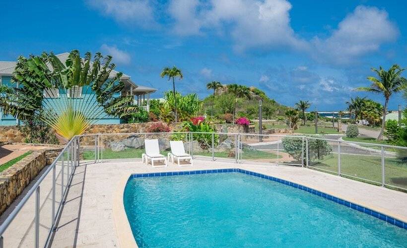 Esmeralda Resort