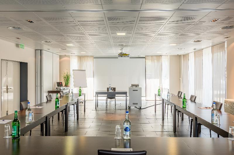 בית מלון כפרי Aarau West Swiss Quality