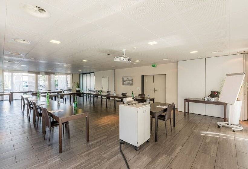 בית מלון כפרי Aarau West Swiss Quality