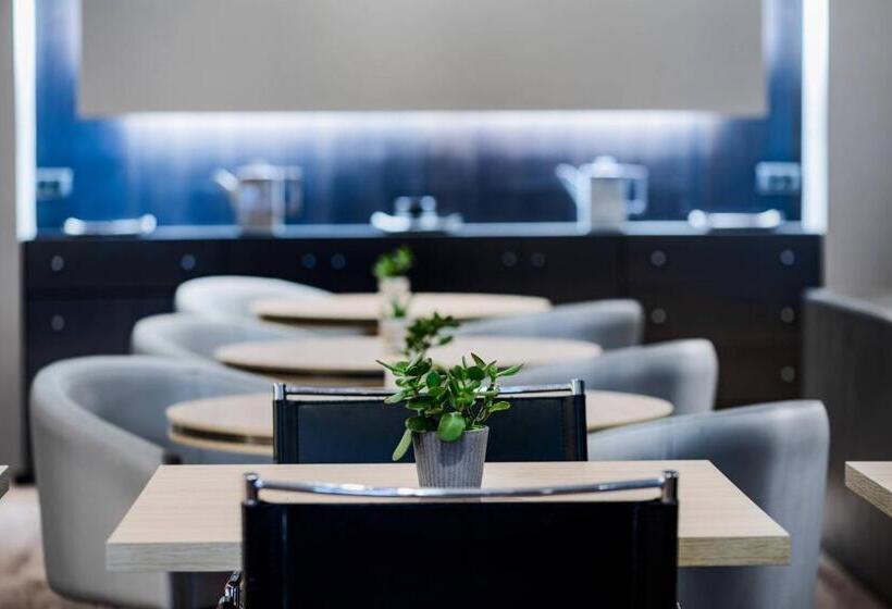 Ac Hotel Badajoz By Marriott