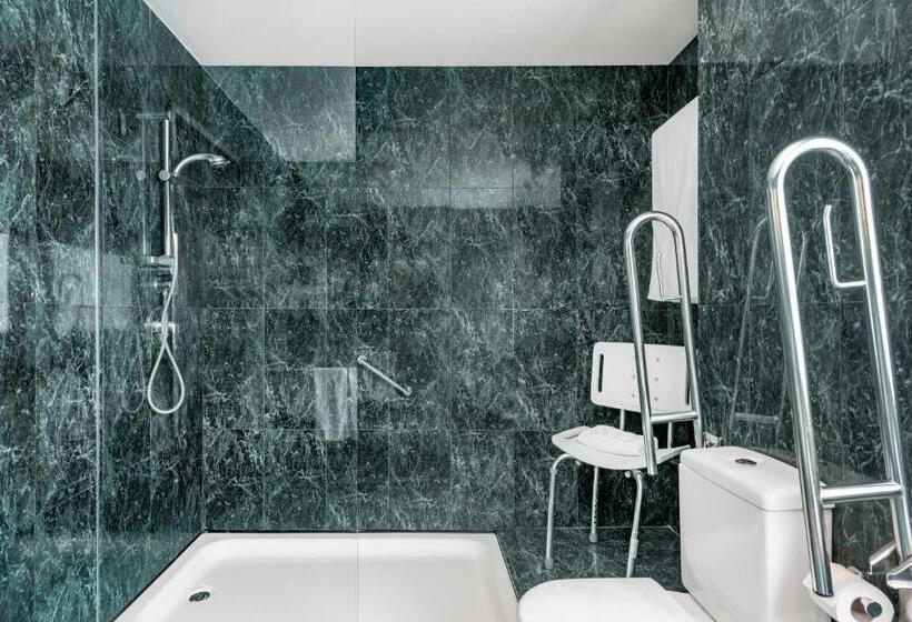 Ac Hotel Badajoz By Marriott