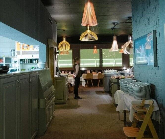 בית מלון כפרי Ambassador Zermatt