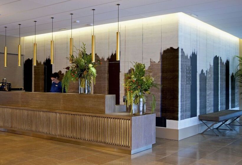 هتل Aravaca Village