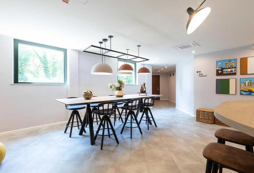 בית מלון כפרי Belstay Milano Linate