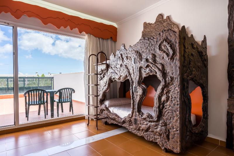 Отель Blue Sea Costa Bastian