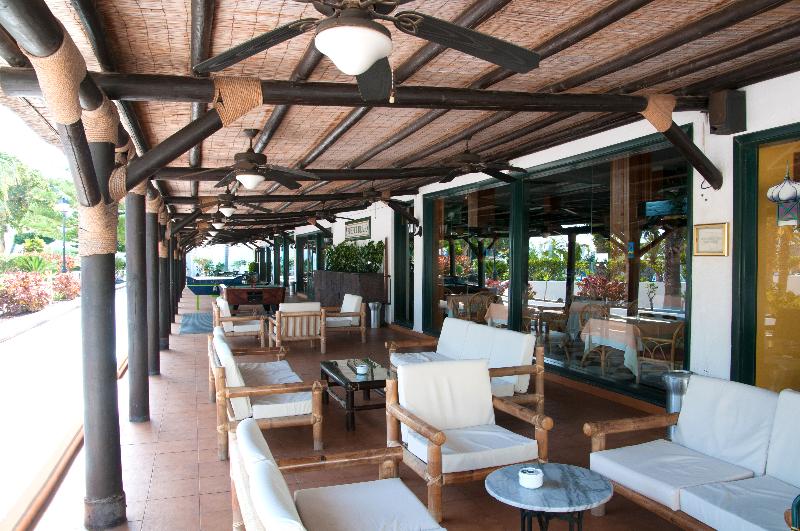 Отель Blue Sea Costa Bastian