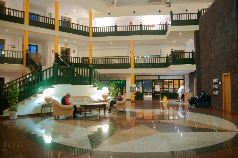 Отель Blue Sea Costa Bastian