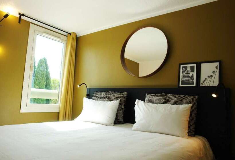 Brit Hotel Marseille Aéroport