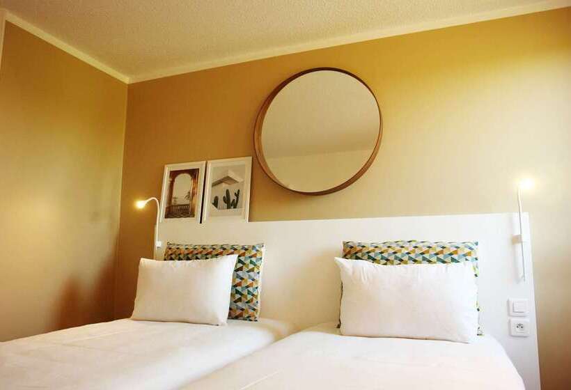 Brit Hotel Marseille Aéroport