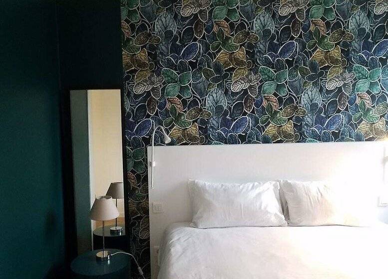 Brit Hotel Marseille Aéroport