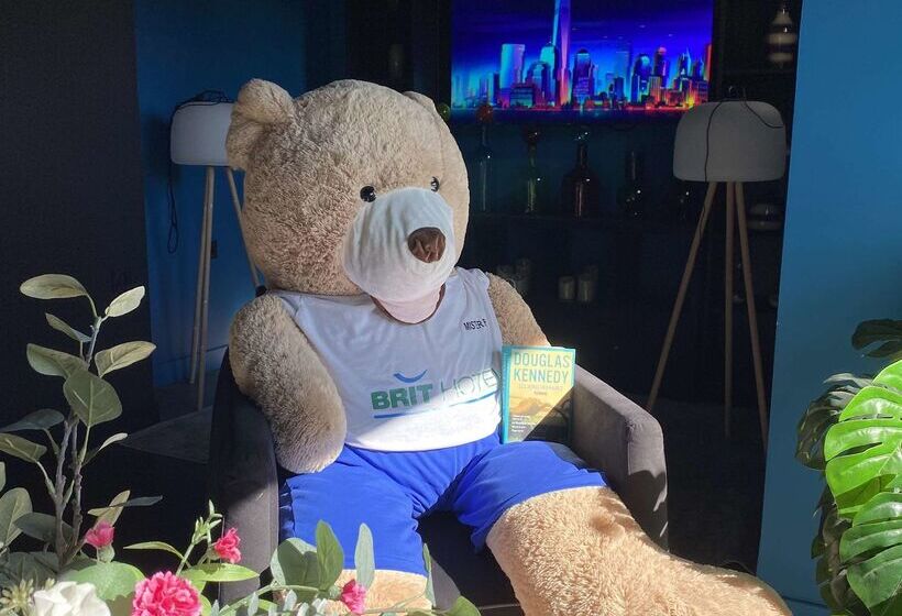 Brit Hotel Marseille Aéroport