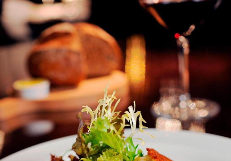 Cairo Marriott Hotel & Omar Khayyam Casino