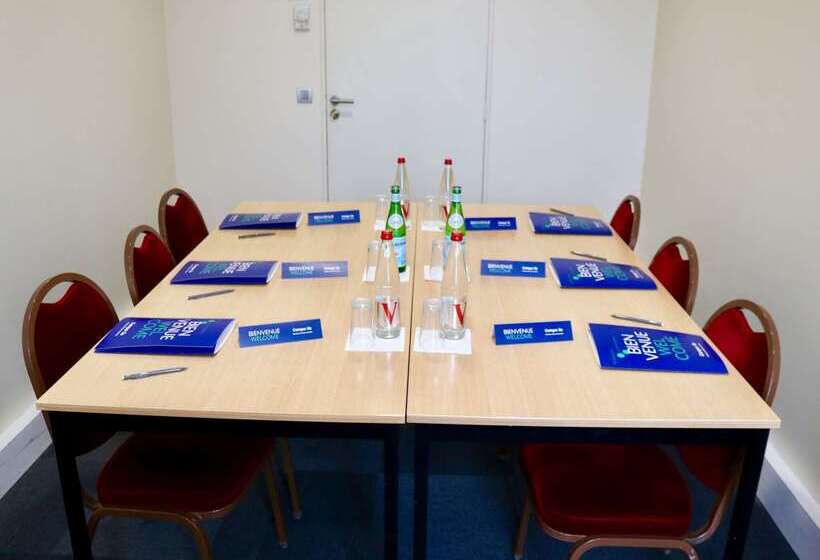 Отель Campanile Marne La Vallee  Bussy Saint Georges