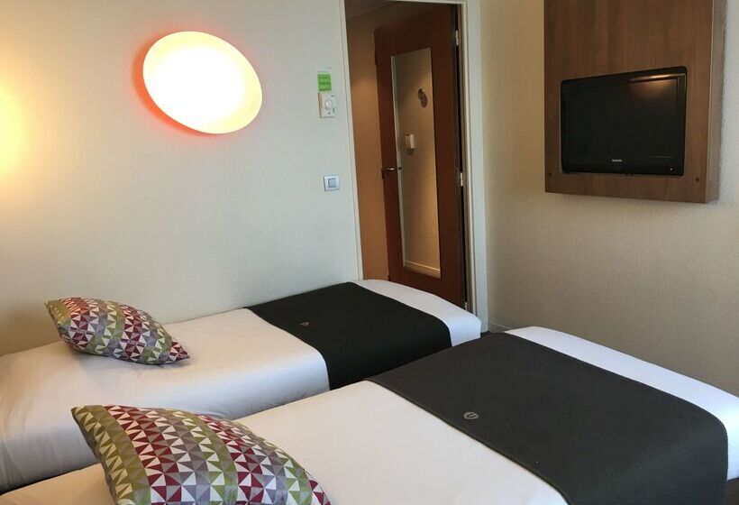 ホテル Campanile Marne La Vallee  Bussy Saint Georges