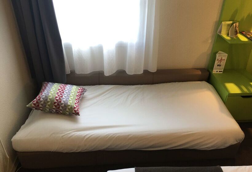 ホテル Campanile Marne La Vallee  Bussy Saint Georges