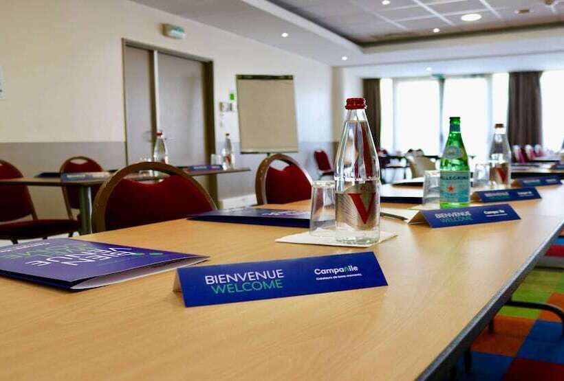 ホテル Campanile Marne La Vallee  Bussy Saint Georges