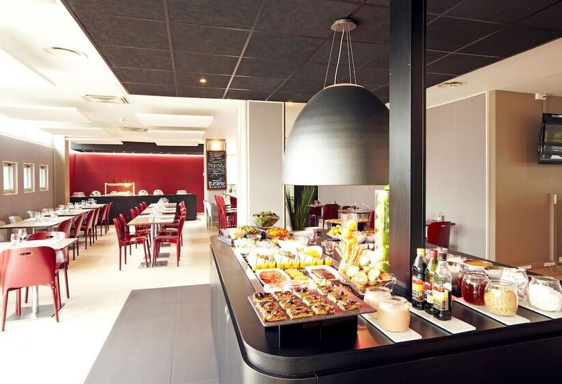 ホテル Campanile Marne La Vallee  Bussy Saint Georges