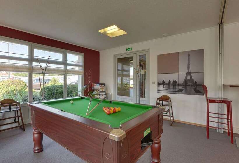 ホテル Campanile Roissy  Saint Witz