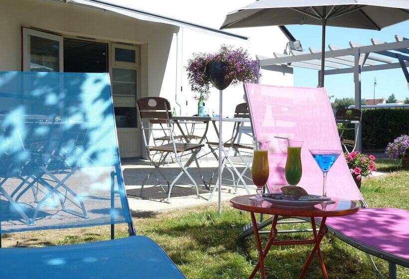 ホテル Campanile Roissy  Saint Witz