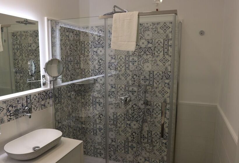 فندق Capri Bougainville