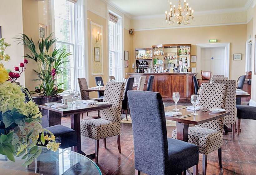 Отель Classic Lodges Solberge Hall