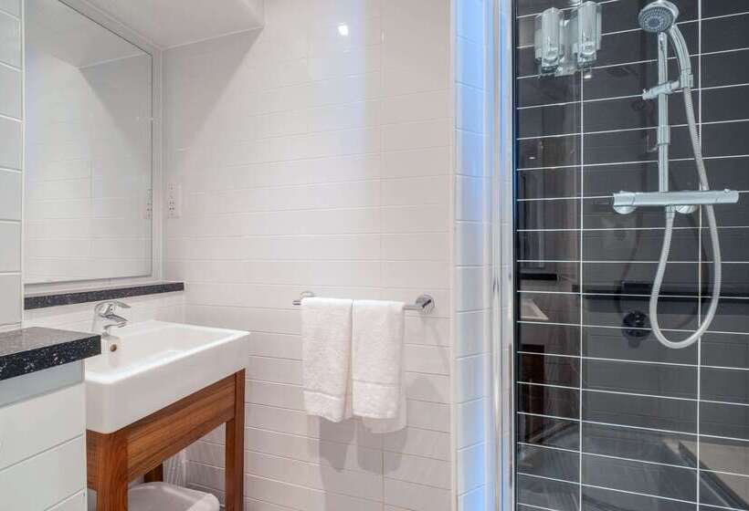 هتل King S Cross Express Inn