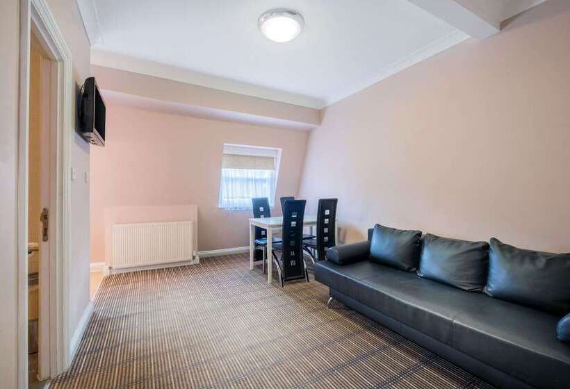 Отель King S Cross Express Inn