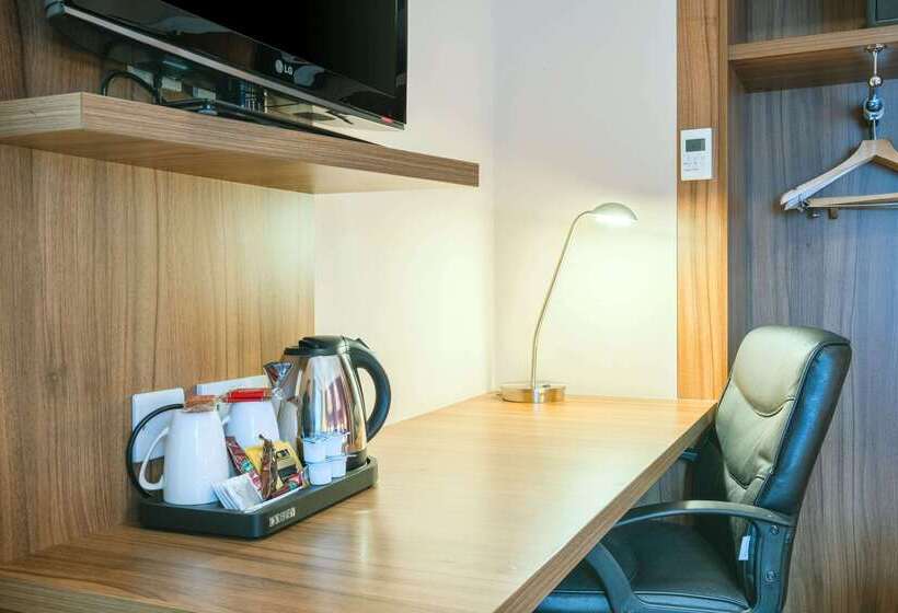 Отель King S Cross Express Inn