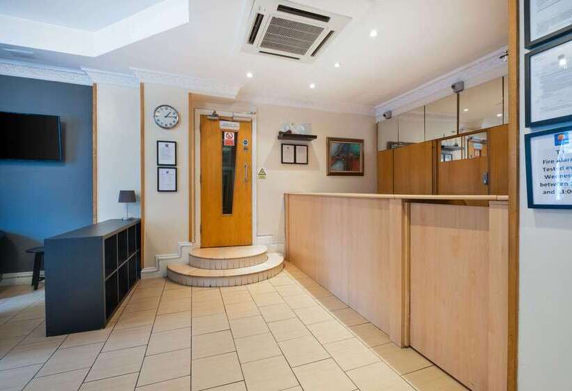 Отель King S Cross Express Inn