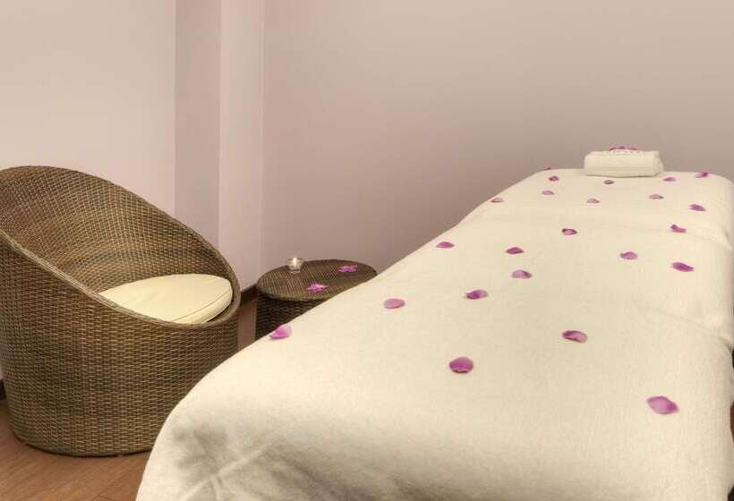 ホテル Covilha Doña Maria Affiliated By Meliá