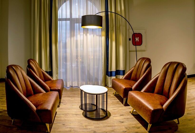 ホテル Covilha Doña Maria Affiliated By Meliá