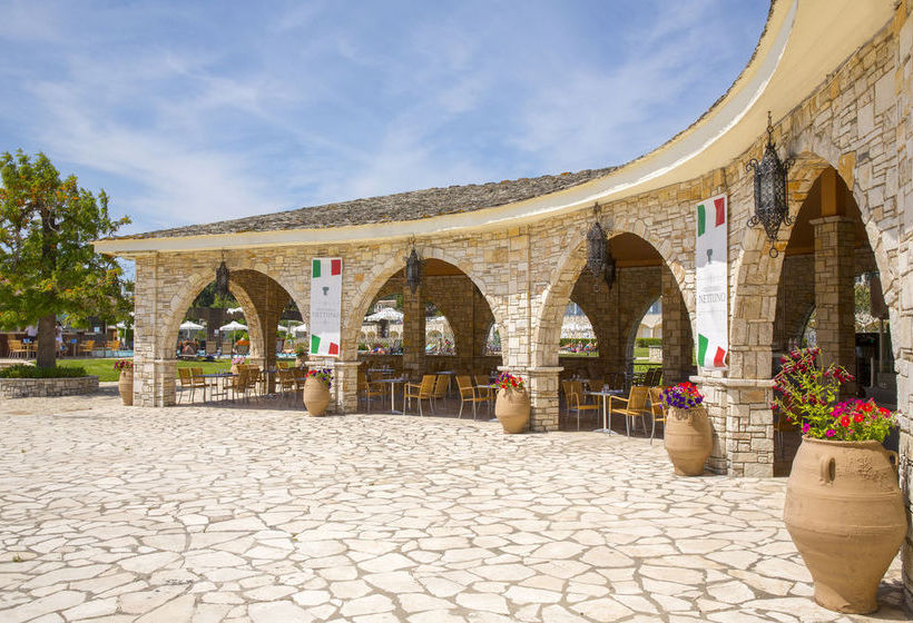 ホテル Dassia Chandris & Spa