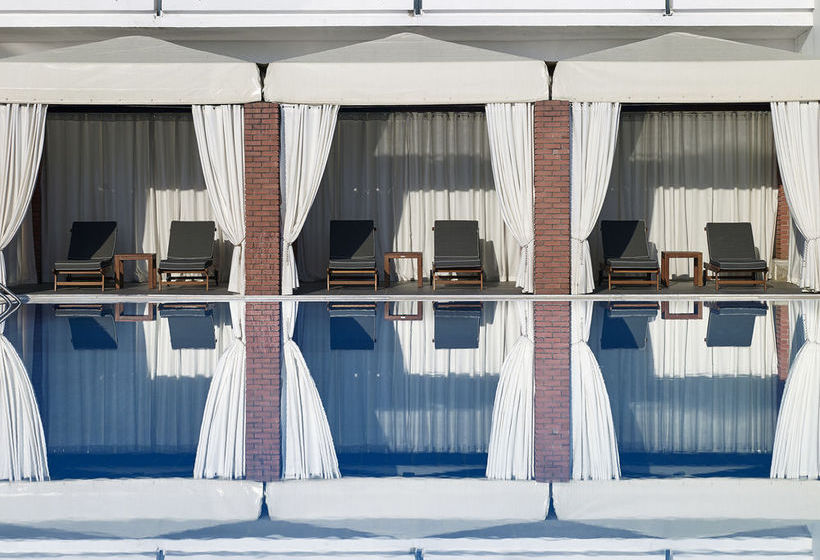 ホテル Dassia Chandris & Spa