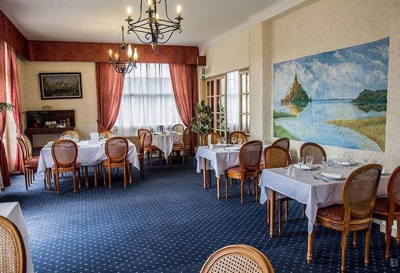 فندق De La Poste