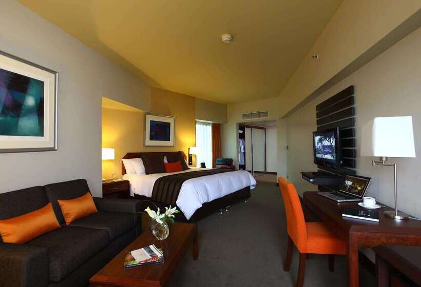 Delfines Hotel & Convention Center