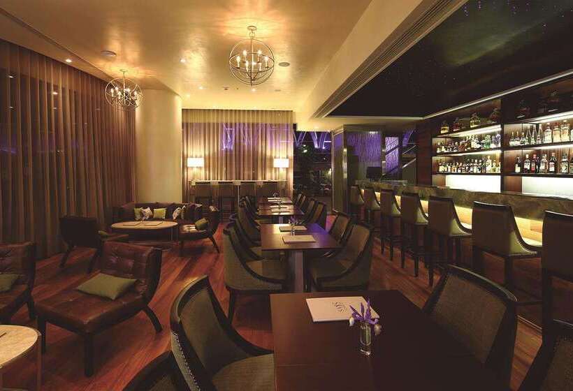 Delfines Hotel & Convention Center