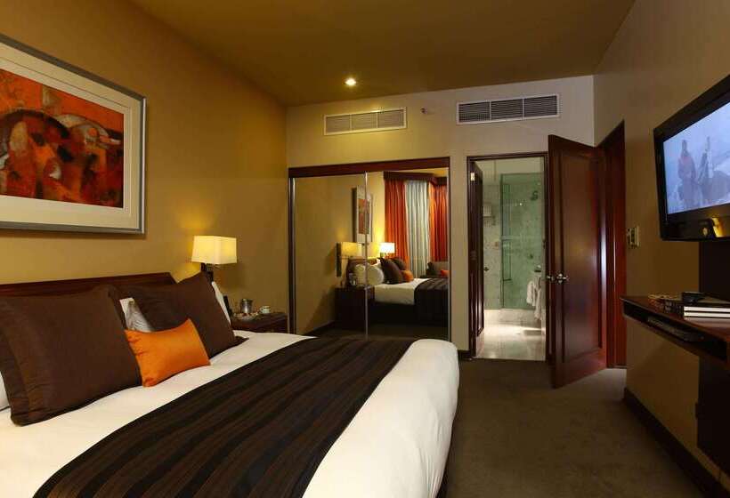 Delfines Hotel & Convention Center