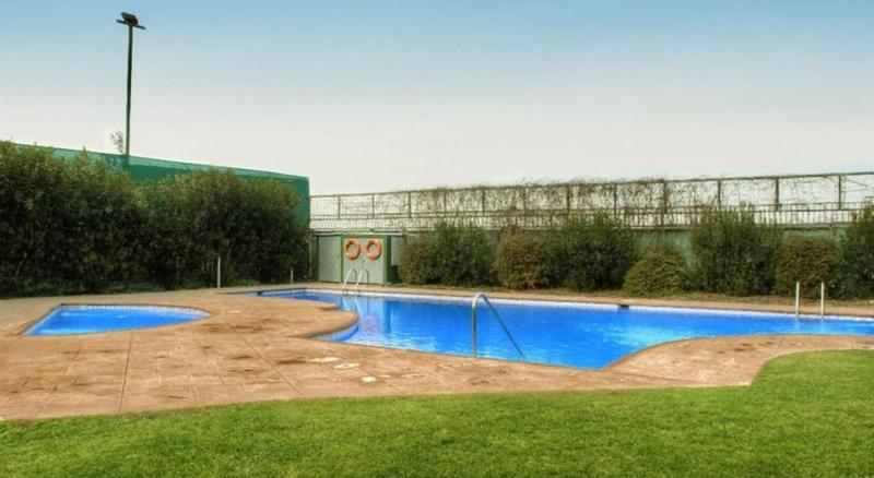 هتل Diego De Almagro Aeropuerto