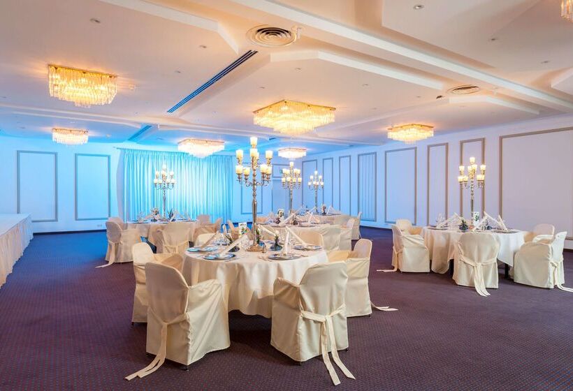 ホテル Dorint Main Taunus Zentrum Frankfurt Sulzbach