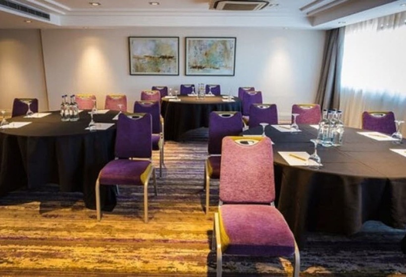 ホテル Doubletree By Hilton Glasgow Central