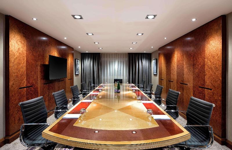 ホテル Doubletree By Hilton Glasgow Central