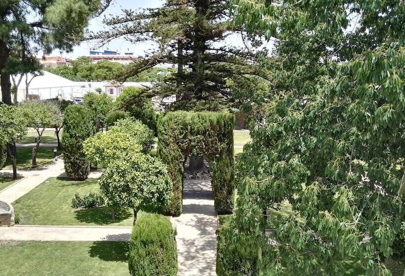 هتل Duques De Medinaceli