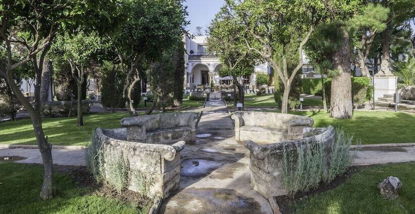 هتل Duques De Medinaceli