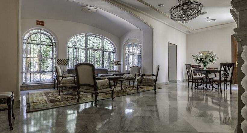 هتل Duques De Medinaceli