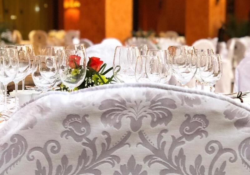 Отель Europe Villa Cortes Gl