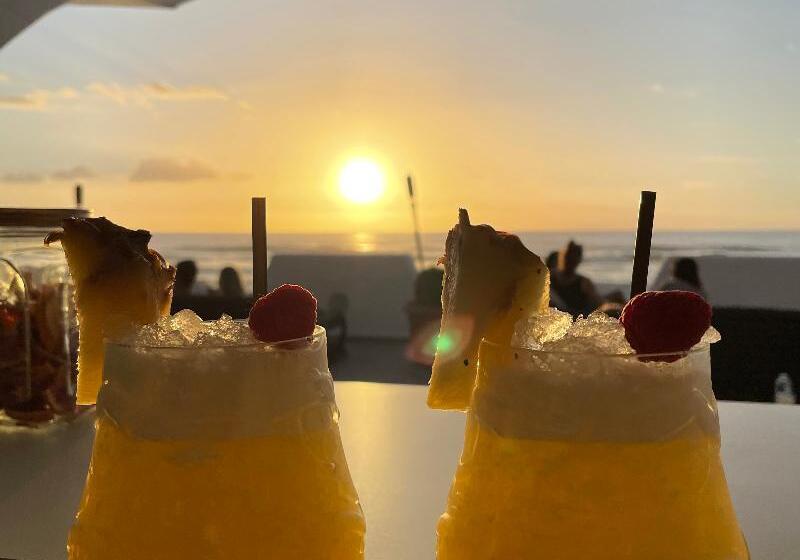 Отель Europe Villa Cortes Gl