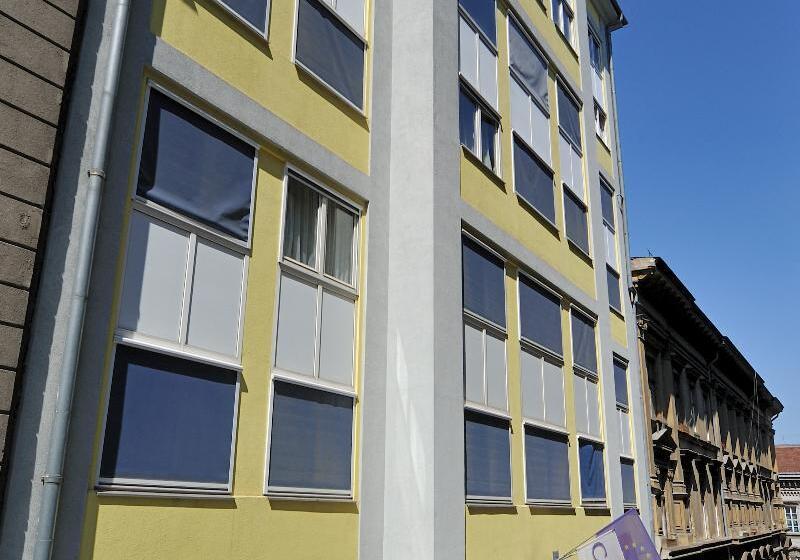 Carlton Hotel Buda Castle